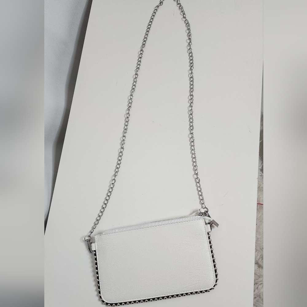 NEW‼️Elegant White Chain Clutch - Picture 5 of 8